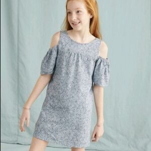 NWT Tea Collection Cold Shoulder Nile Floral Dress in Blue